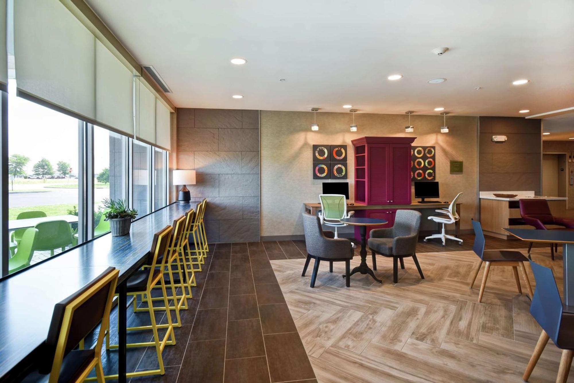 Home2 Suites By Hilton Terre Haute Zewnętrze zdjęcie
